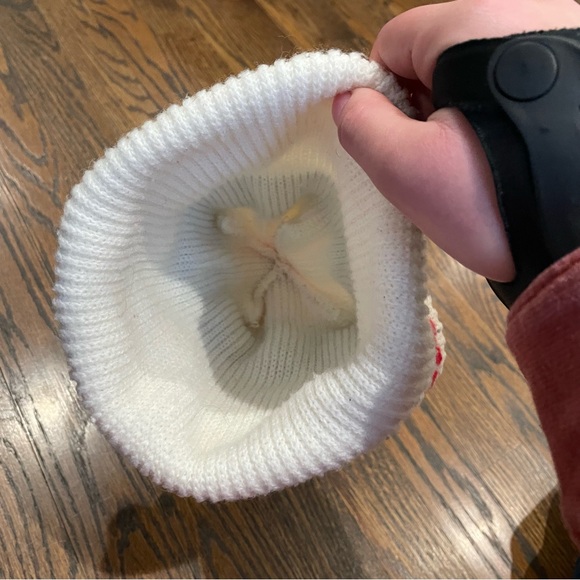 VINTAGE Charlie Brown Lucy Knit Handmade Red Pom Pom Hat - Picture 4 of 4